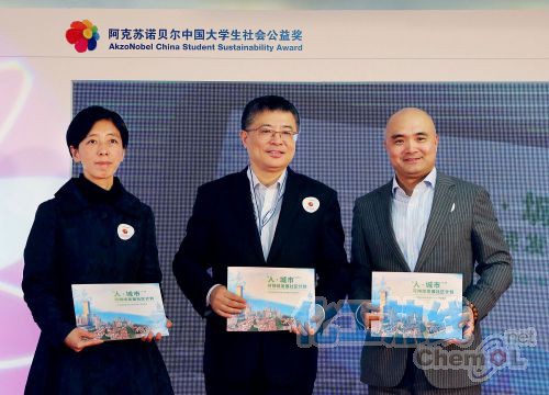 中国大学生总人口_全国大学生合唱团集美放歌 比赛总人数超千人(3)